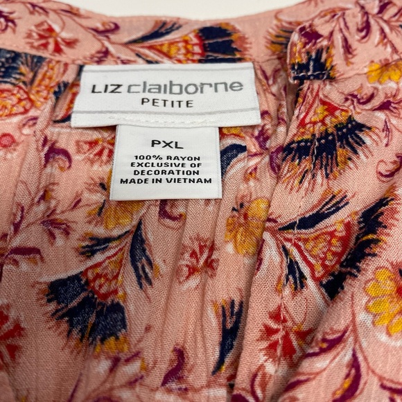 Liz Claiborne floral top, SZ XL Petite - Picture 2 of 6